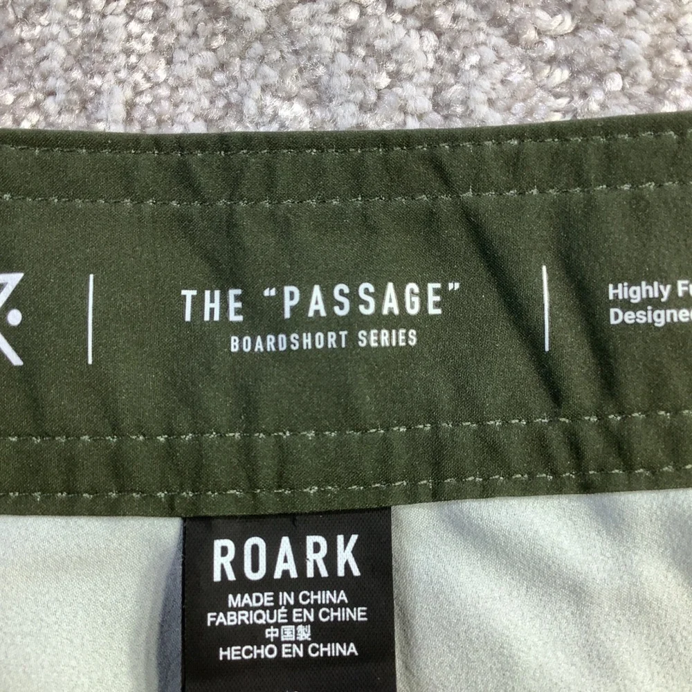 Roark Passage Primo Island Time Boardshorts Dark Military Green Mens Size 30 NWT